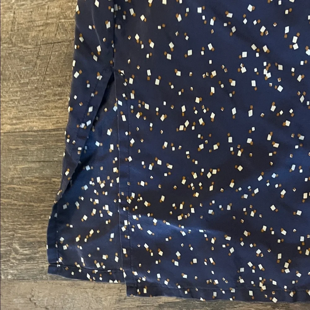 Blue and Gold Patterned Button-Up Shirt - Picture 4 of 6
